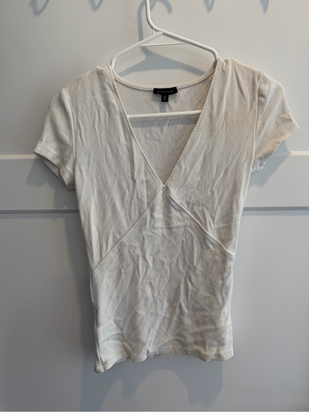 Dynamite V neck top